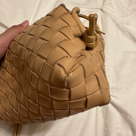 Authentic Bottega Veneta Mini Loop Camera Bag in Almond - Picture 6 of 14